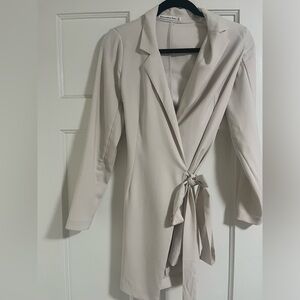 Abercrombie Cream wrap blazer dress